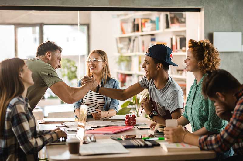 通过22821条评价，我们找到了研究生的理想导师