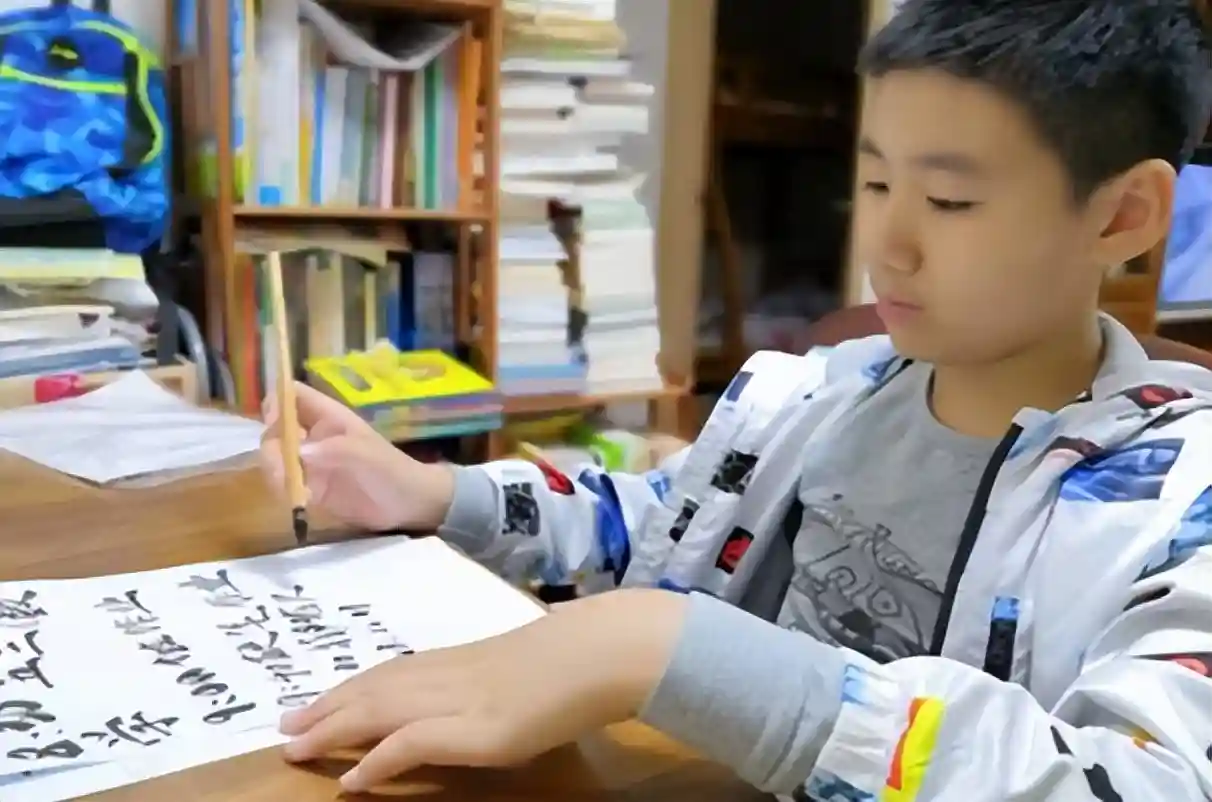 钱学森的试卷曝光，字体工整如印刷体，与衡水字体相比谁更胜一筹