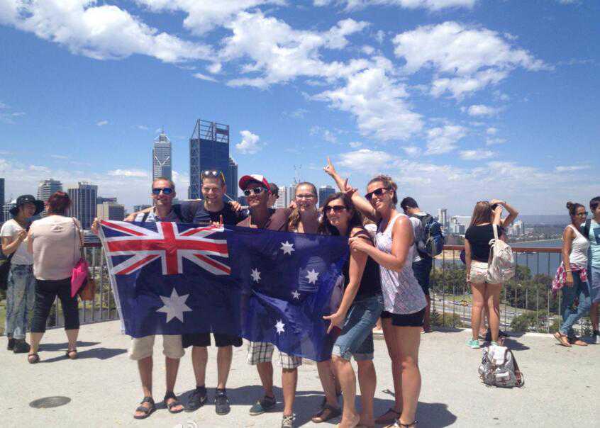 邓中坚 | 欧盟和北约之挑战：欧洲新民意的冲击 |